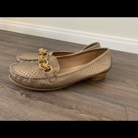 Stuart Weitzman shoes - Picture 1 of 8